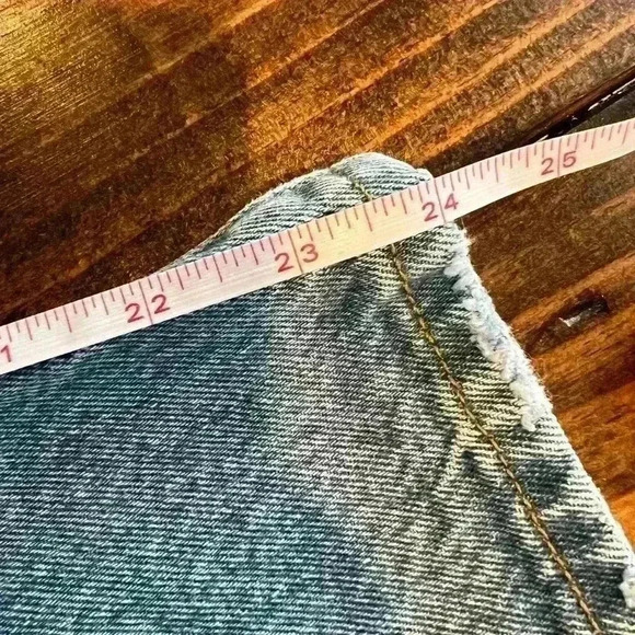 Levi’s 501 jeans size 28/26, EUC, see photos for measurements and details - Picture 9 of 15
